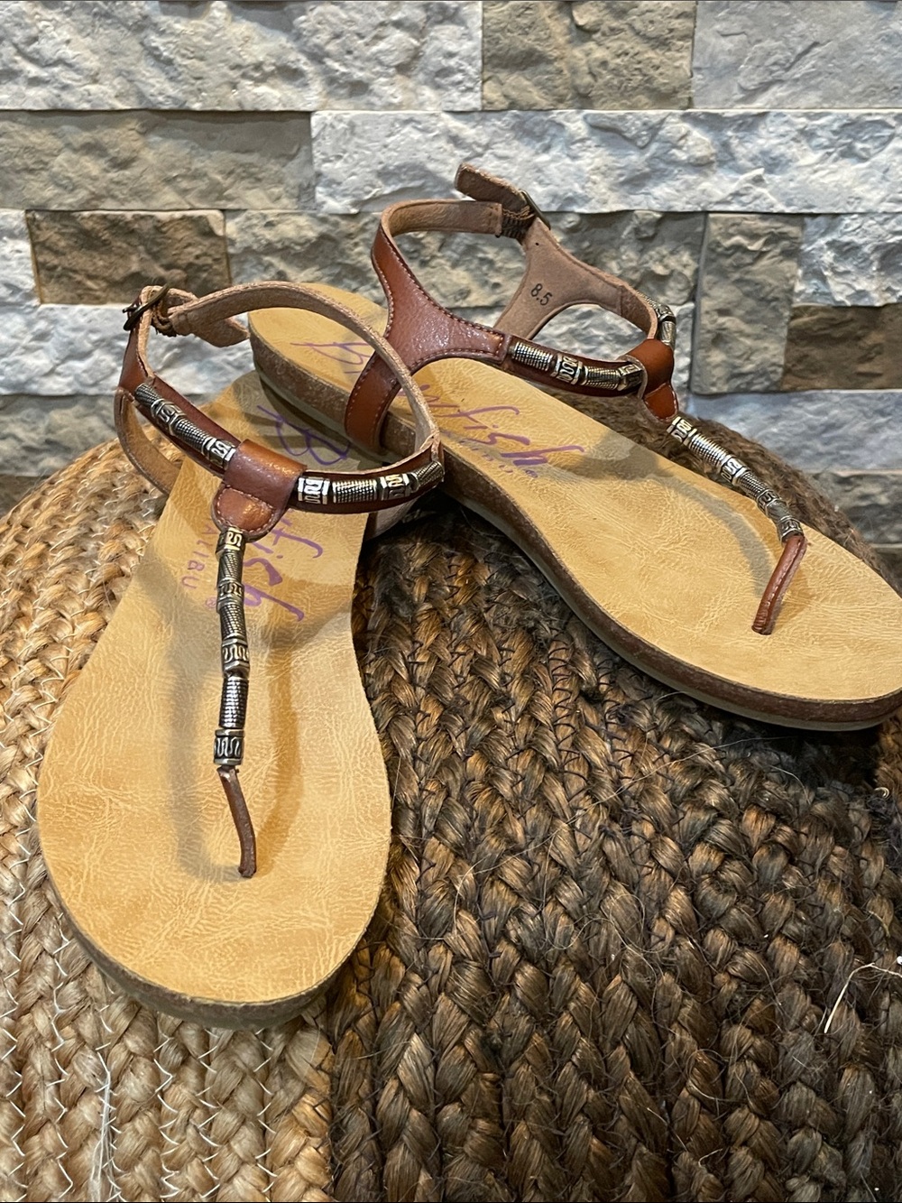 BLOWFISH MALIBU Brown Beaded T-Strap Sandals  Sz 8 1/2